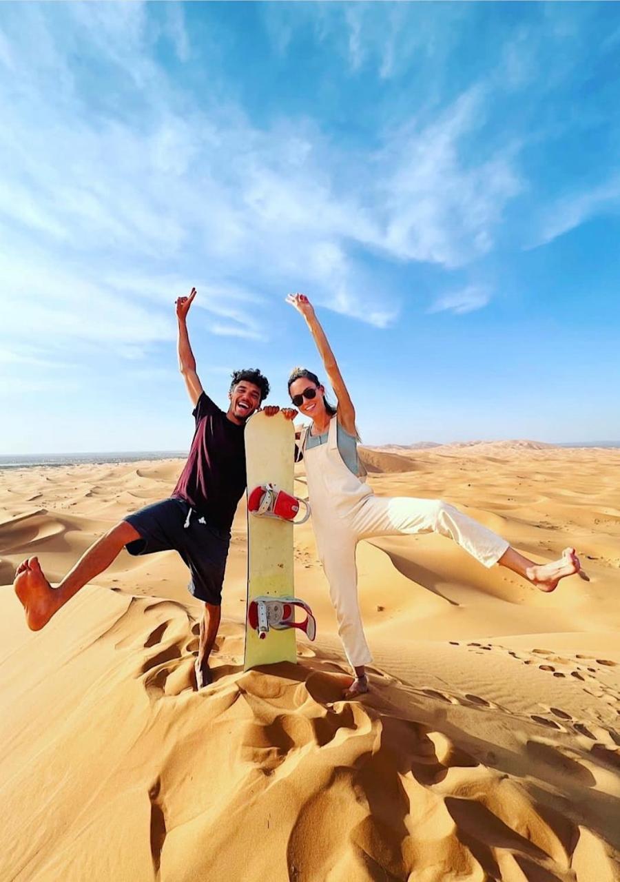 Отель Merzouga Delightful Camp Экстерьер фото